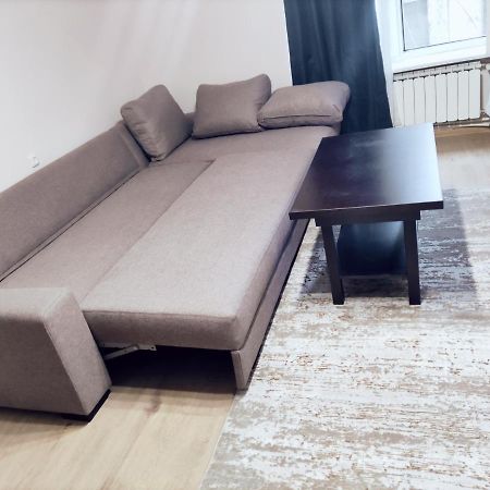 יירבאן Renovated 1 Bedroom With King Size Bed In Kentron מראה חיצוני תמונה