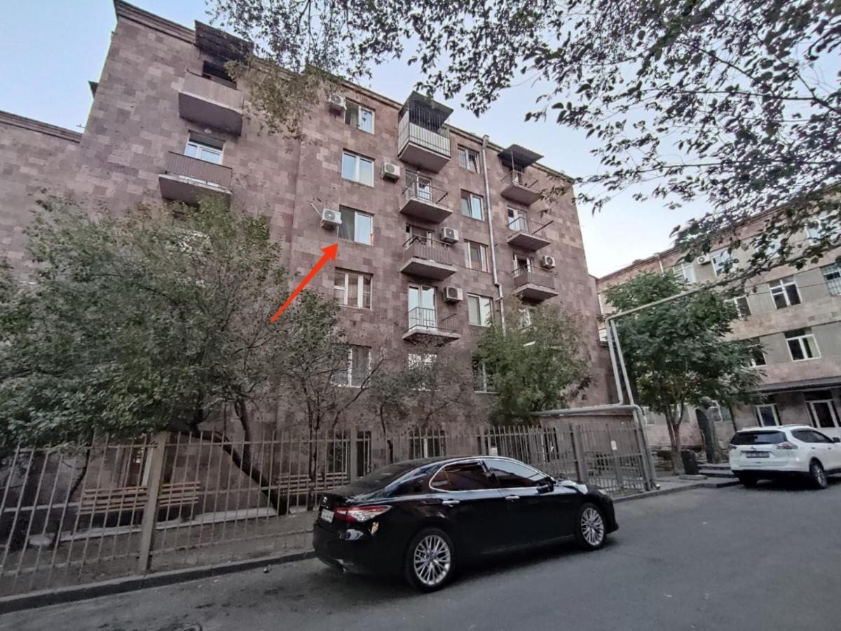 יירבאן Renovated 1 Bedroom With King Size Bed In Kentron מראה חיצוני תמונה