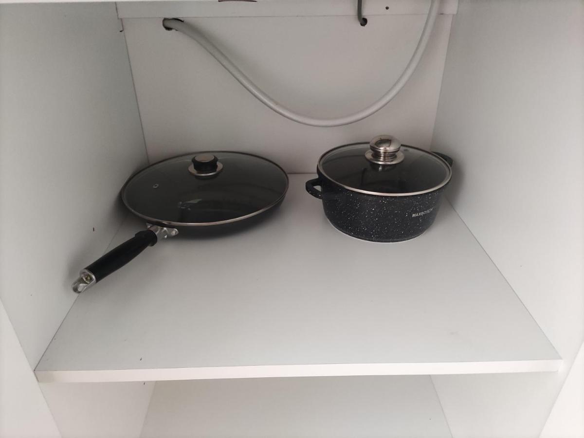 יירבאן Renovated 1 Bedroom With King Size Bed In Kentron מראה חיצוני תמונה