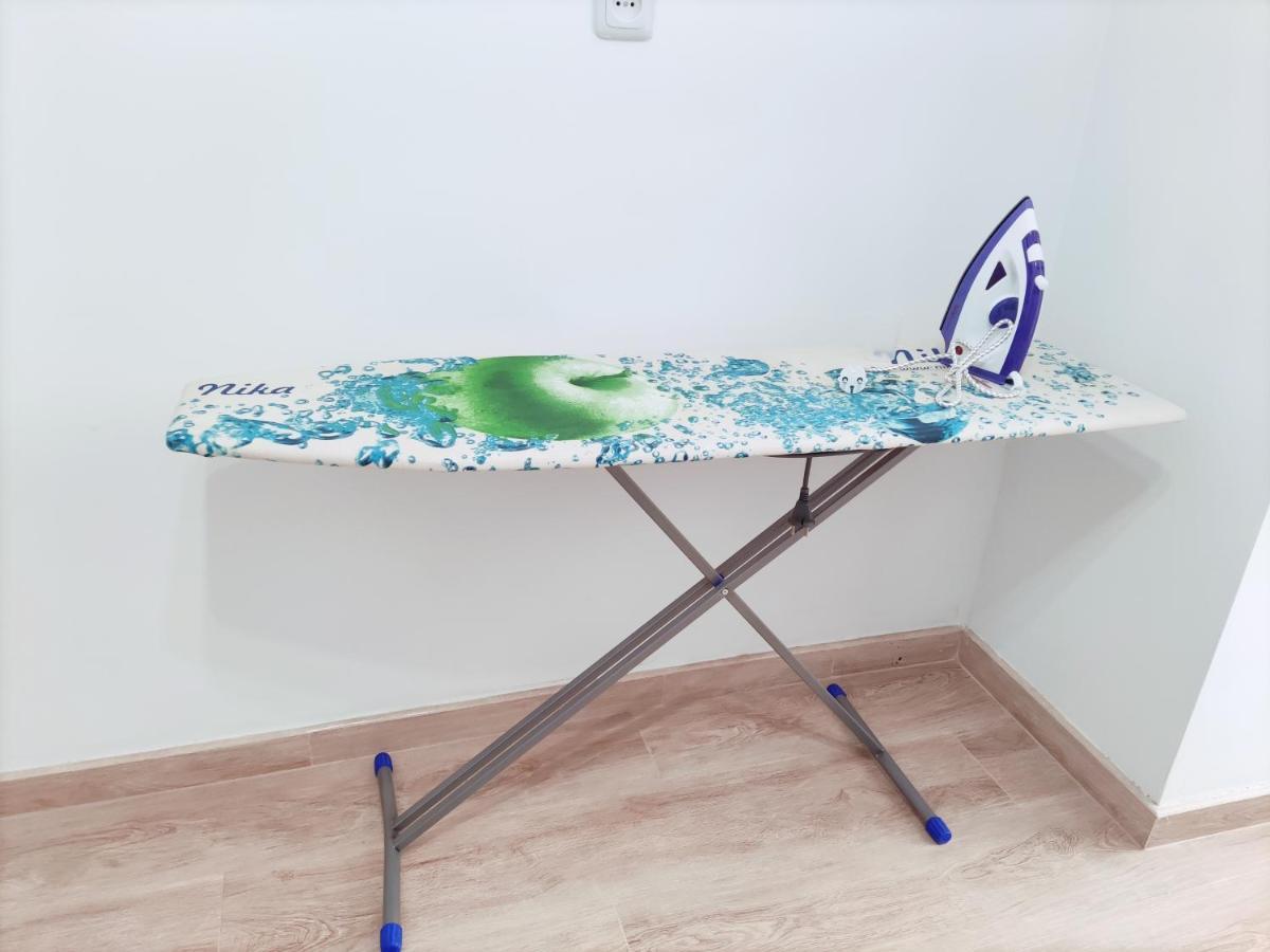 יירבאן Renovated 1 Bedroom With King Size Bed In Kentron מראה חיצוני תמונה