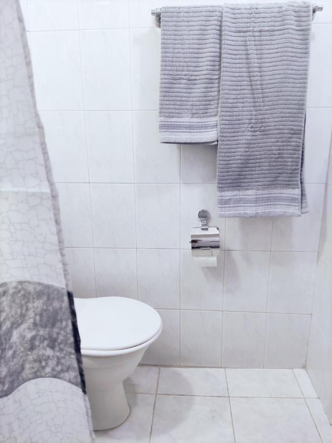 יירבאן Renovated 1 Bedroom With King Size Bed In Kentron מראה חיצוני תמונה